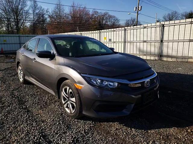 2018 Honda Civic - Image 11