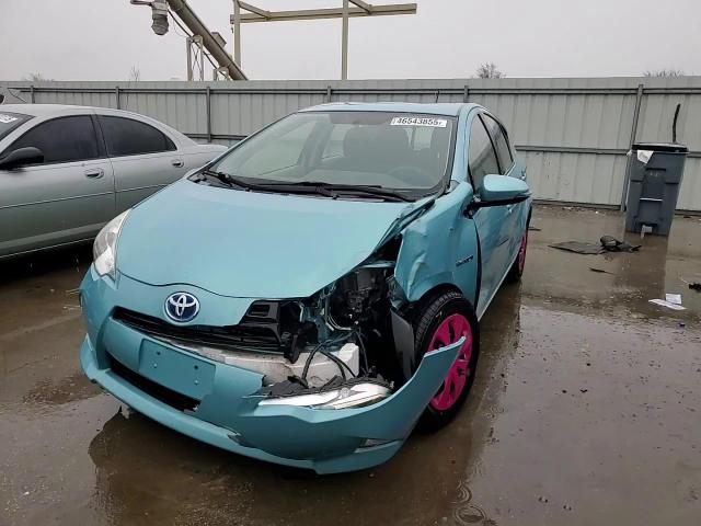 2012 Toyota Prius - Image 12