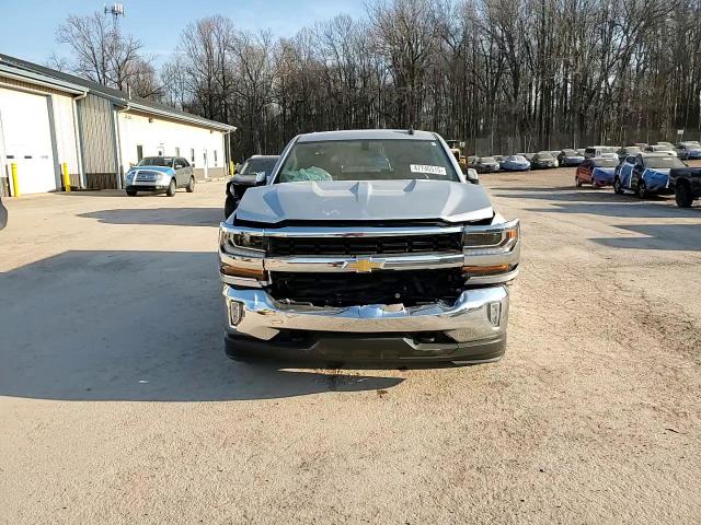 2018 Chevrolet Silverado - Image 13