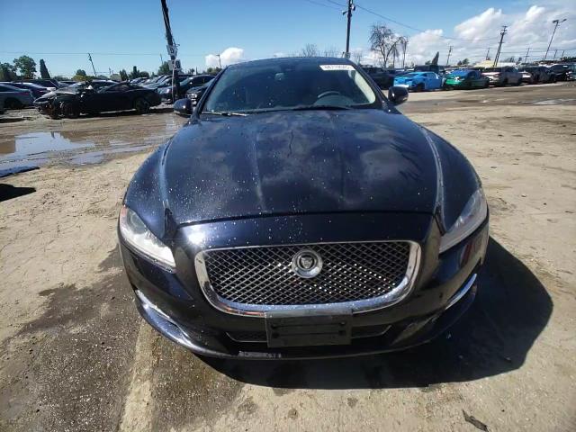 2012 Jaguar XJ - Image 11