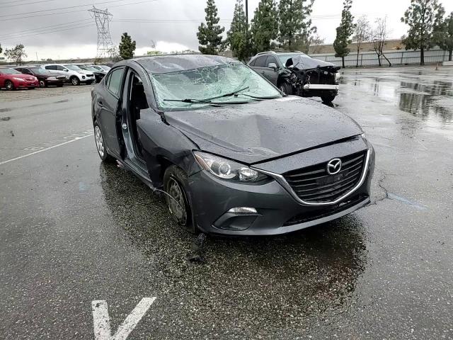 2016 Mazda 3 - Image 10