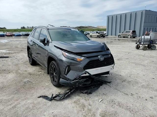 2024 Toyota RAV 4 - Image 12