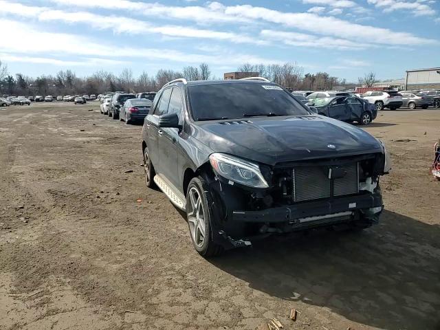 2016 Mercedes-Benz GLE - Image 12