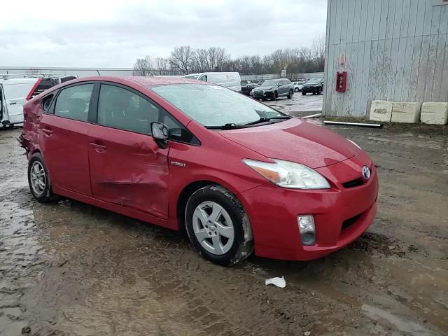 2011 Toyota Prius - Image 12