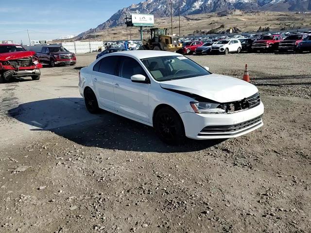 2017 Volkswagen Jetta - Image 11