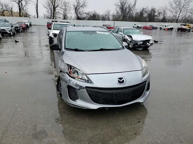 2013 Mazda 3 - Image 11