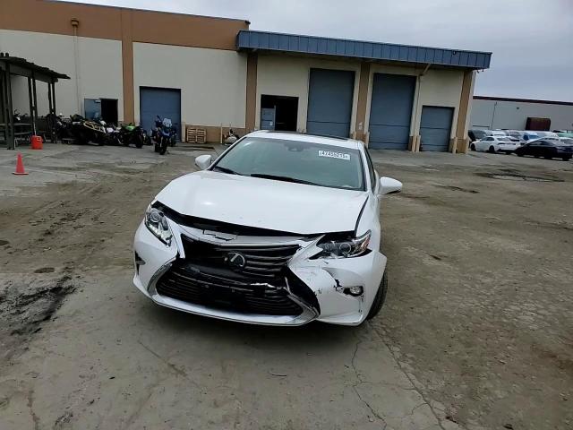 2018 Lexus ES - Image 11
