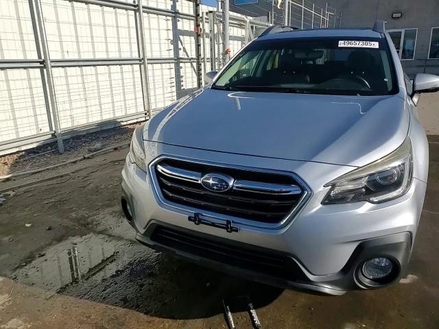 2018 Subaru Outback - Image 14