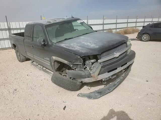 2003 Chevrolet Silverado - Image 10