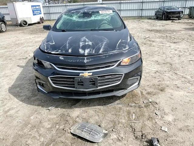 2017 Chevrolet Malibu - Image 11