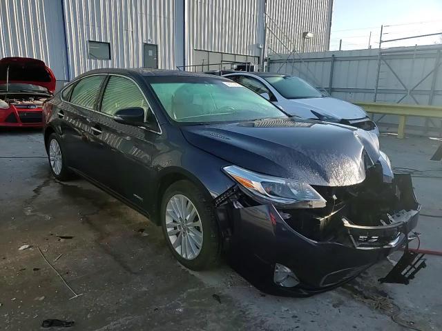 2014 Toyota Avalon - Image 13