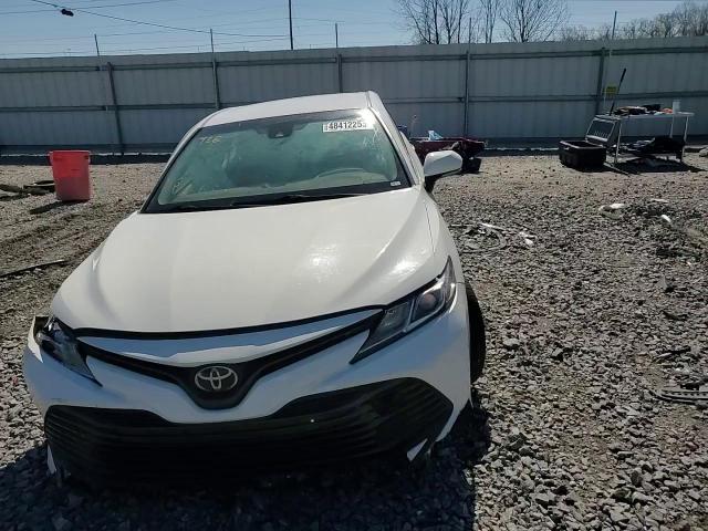 2018 Toyota Camry - Image 11