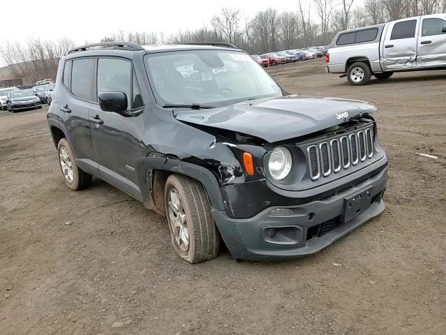 2017 Jeep Renegade - Image 12