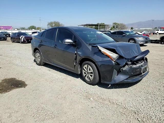 2016 Toyota Prius - Image 11