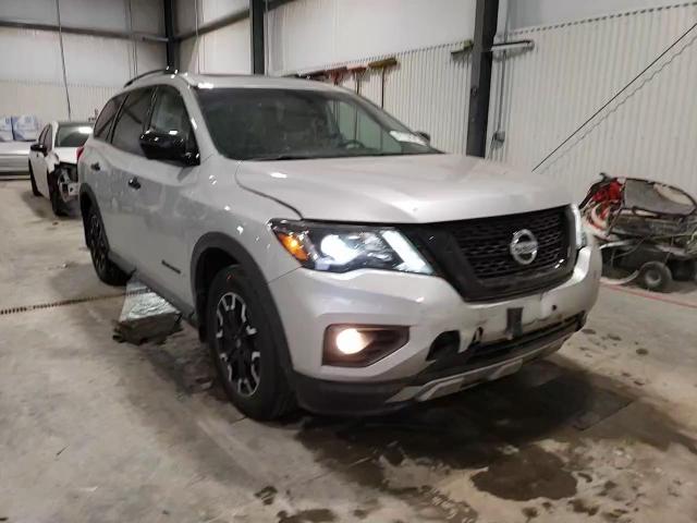 2020 Nissan Pathfinder - Image 11
