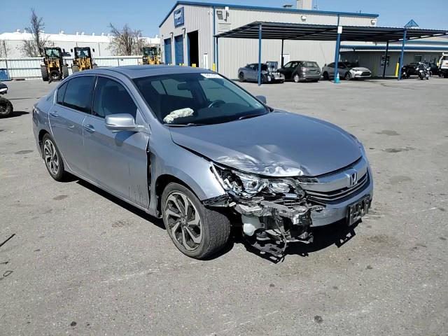 2017 Honda Accord - Image 11