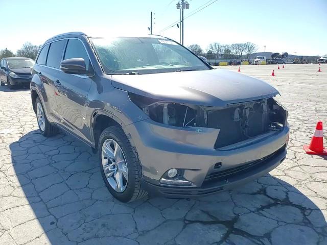 2015 Toyota Highlander - Image 11