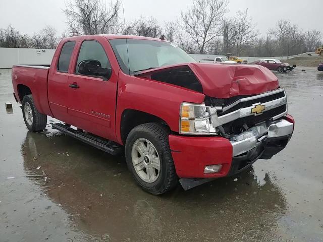 2011 Chevrolet Silverado - Image 11