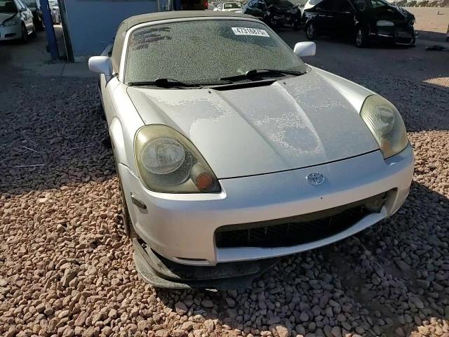 2000 Toyota MR2 - Image 10