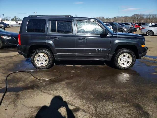 2016 Jeep Liberty (Patriot) - Image 13