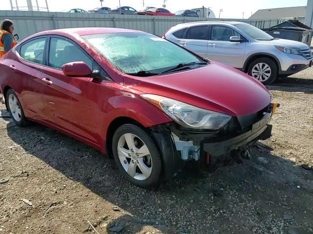 2013 Hyundai Elantra - Image 14