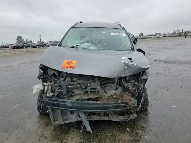 2018 Nissan Rogue - Image 11