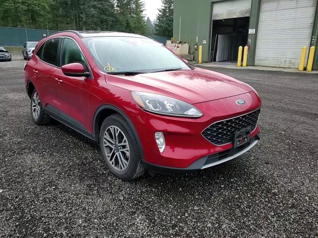 2020 Ford Escape - Image 12