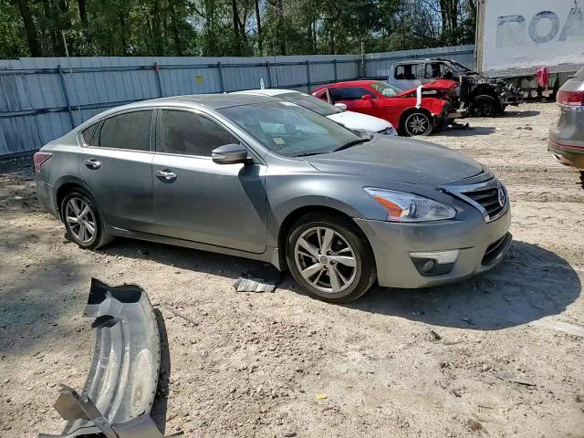 2015 Nissan Altima - Image 10