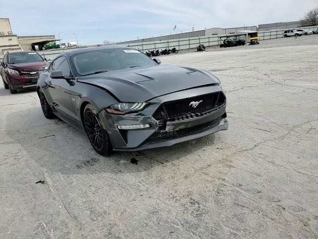 2019 Ford Mustang - Image 11