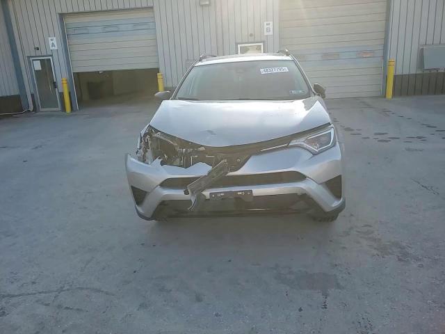 2017 Toyota RAV 4 - Image 14