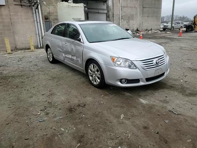 2009 Toyota Avalon - Image 10