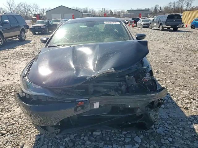 2015 Chrysler 200 - Image 12