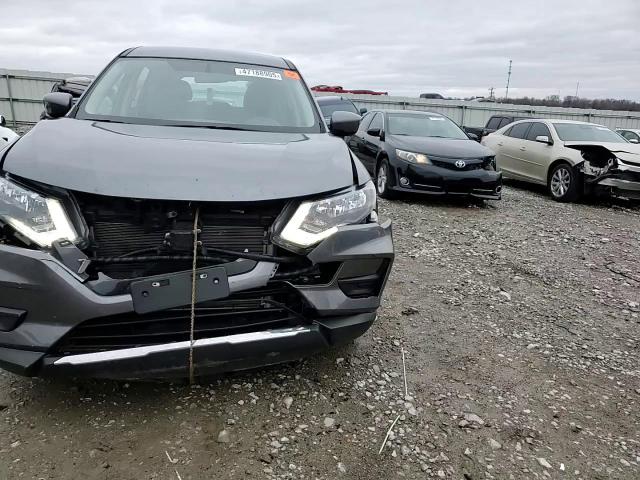2018 Nissan Rogue - Image 12
