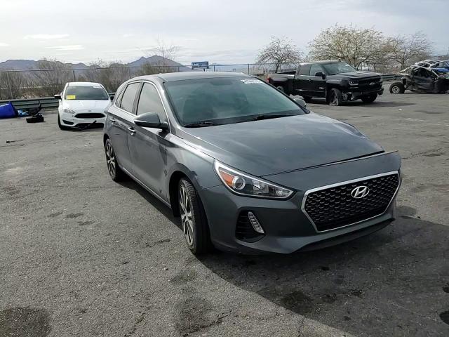 2018 Hyundai Elantra - Image 10