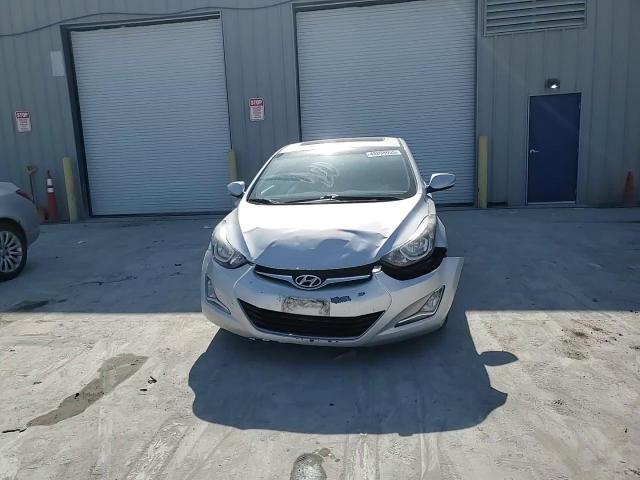 2016 Hyundai Elantra - Image 11