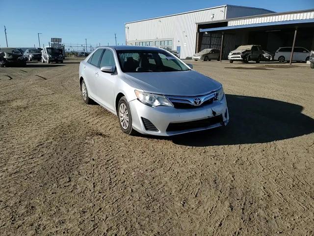 2012 Toyota Camry - Image 11