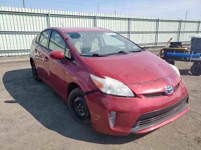 2013 Toyota Prius - Image 11