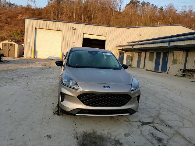 2020 Ford Escape - Image 12