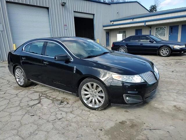 2011 Lincoln MKS - Image 10
