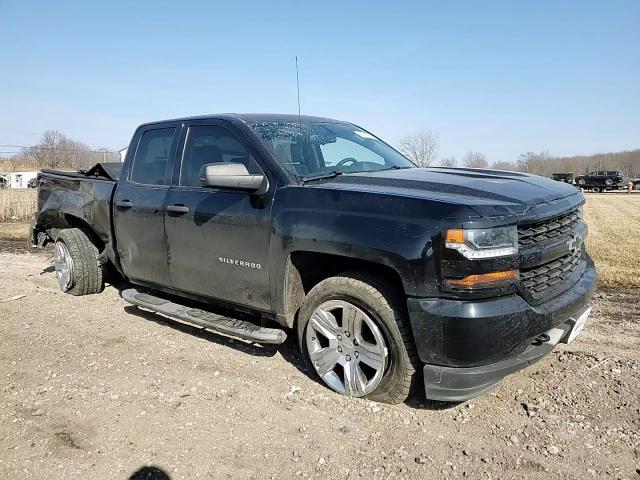 2016 Chevrolet Silverado - Image 11