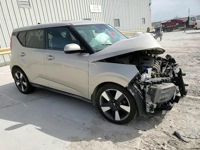2020 Kia Soul - Image 12