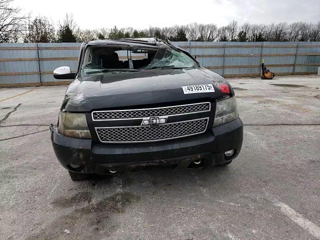 2011 Chevrolet Suburban - Image 10