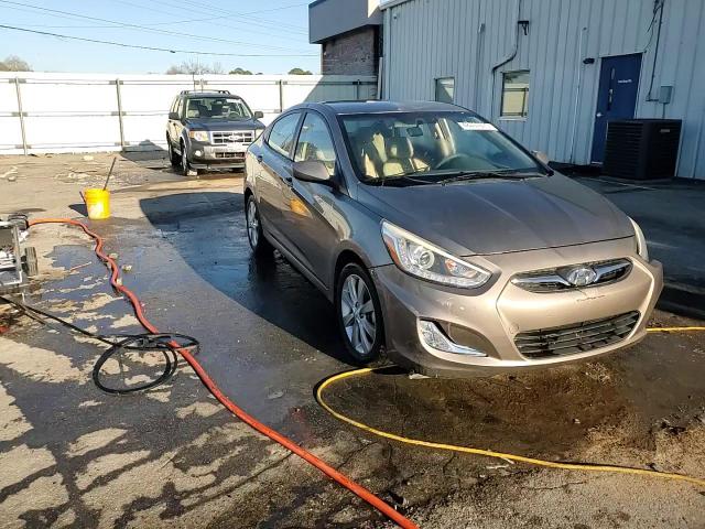 2014 Hyundai Accent - Image 13