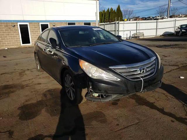 2014 Hyundai Sonata - Image 11