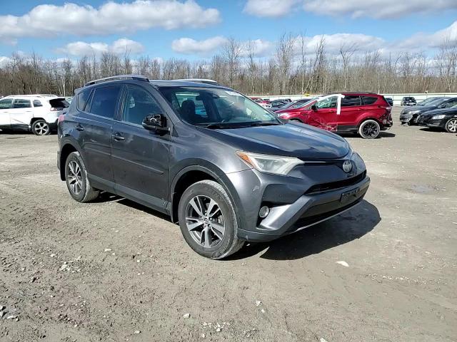 2017 Toyota RAV 4 - Image 14