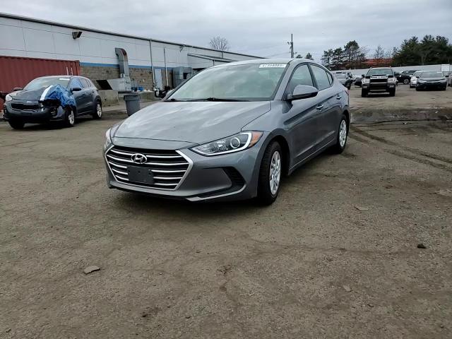 2018 Hyundai Elantra - Image 13