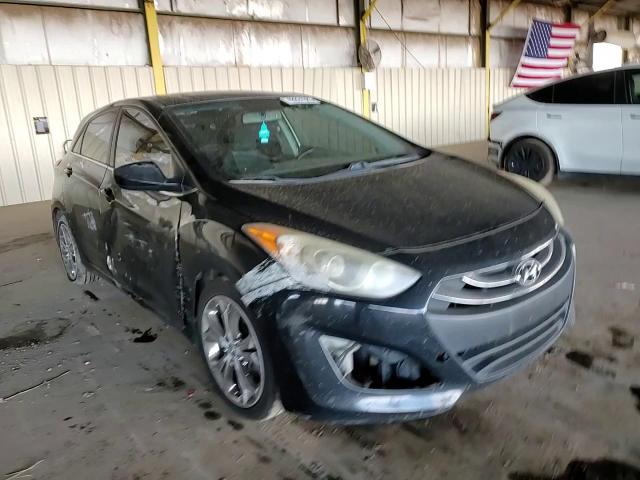 2013 Hyundai Elantra - Image 10