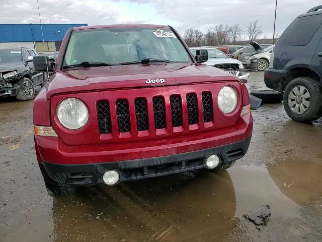 2012 Jeep Liberty (Patriot) - Image 13