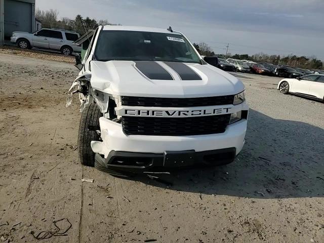 2021 Chevrolet Silverado - Image 10