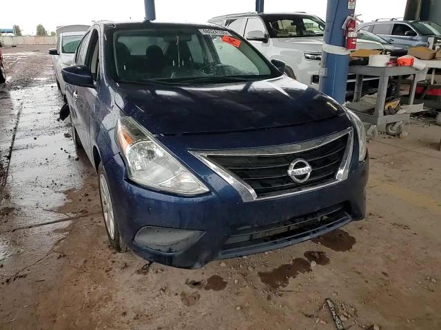 2019 Nissan Versa - Image 10